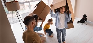 Moving with Children & Helping Them Adjust to a New Home